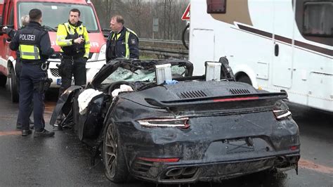 Zwei Tote bei Porsche.